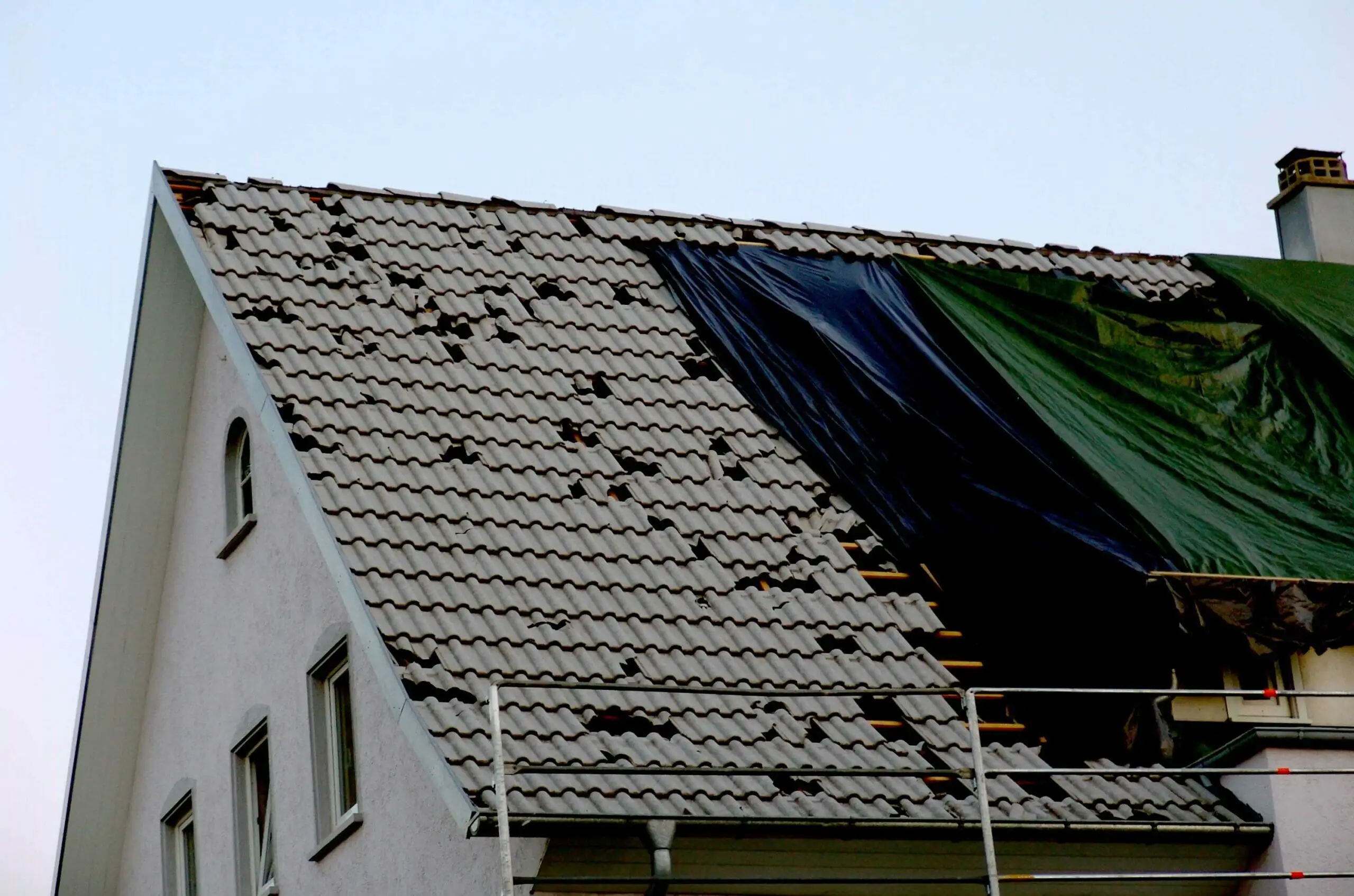 roof replacement, roof repair, roof damage, NewnanHero Roofing Roofing Contractor (3)