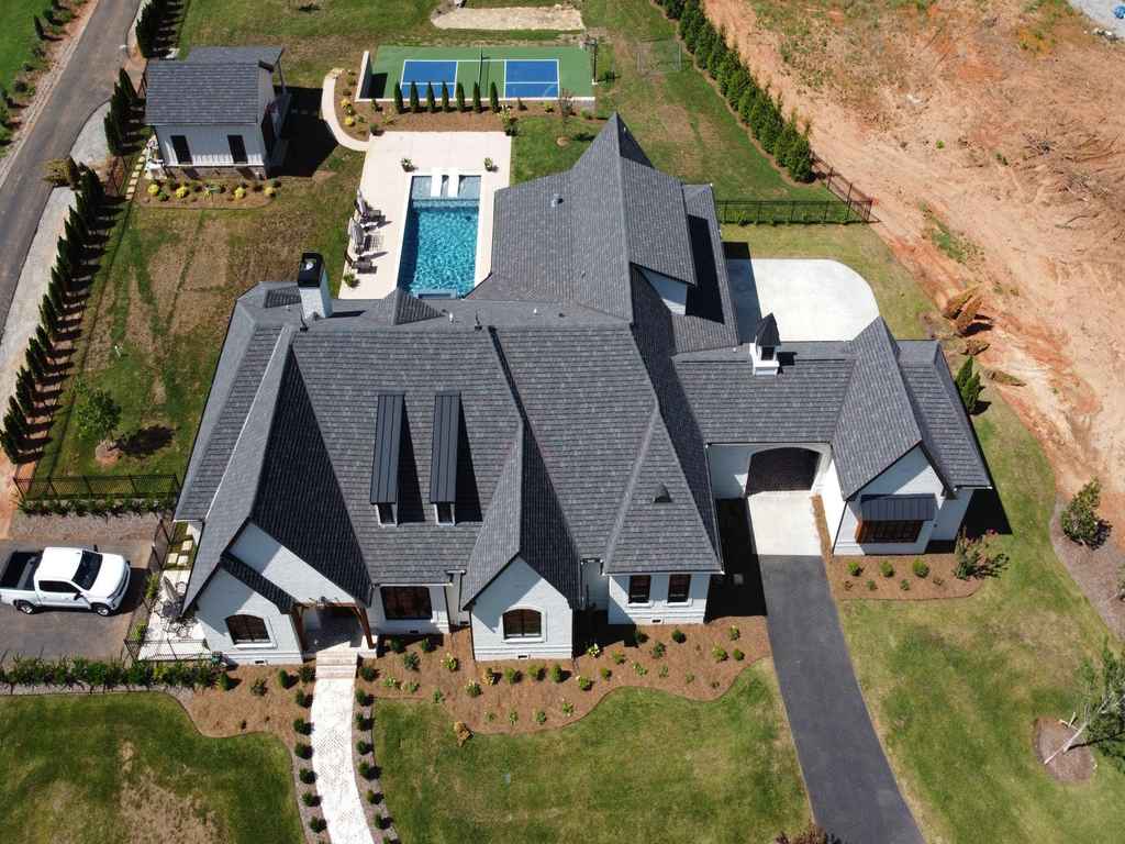 trusted asphalt shingle roofing services Newnan